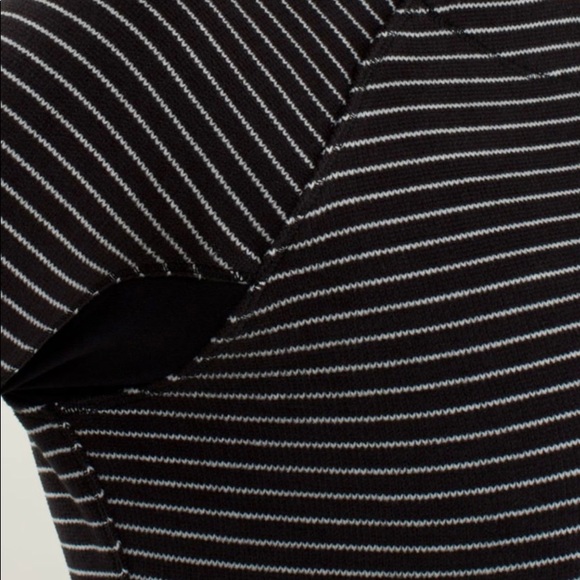 Lululemon striped fleet to street pullover - Picture 6 of 8